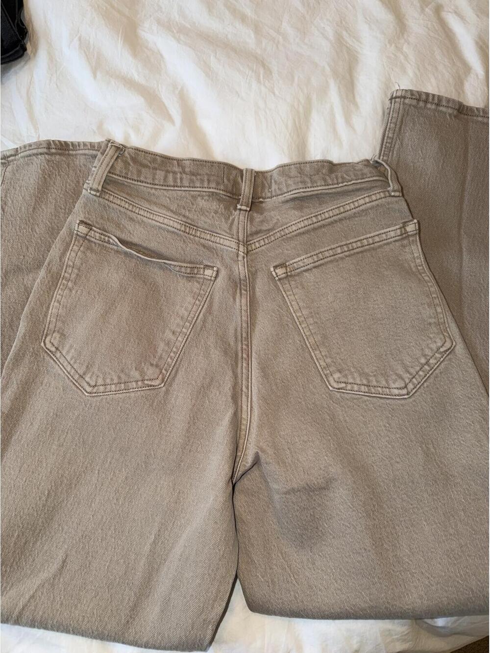 Abercrombie Tan Curve Love 90s Straight Ultra High Rise Jeans Size - 6 Short - Picture 3 of 3